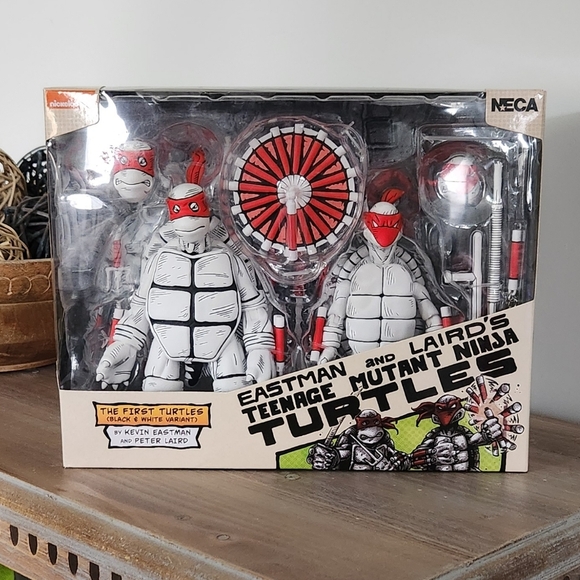 Teenage Mutant Ninja Turtles Action Figure Set  The First Turtles New In Package - Picture 4 of 16